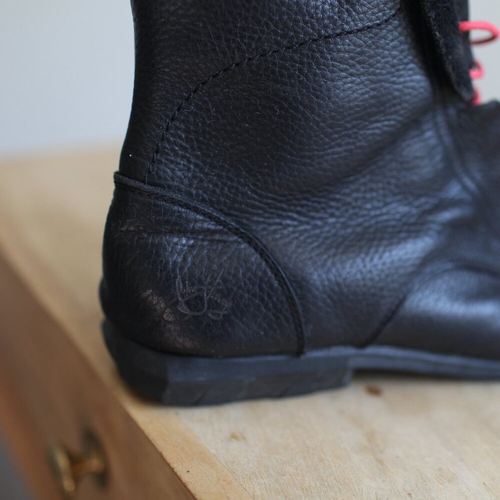 John Fluevog vintage black Leather lace up ankle Boots mens 11 - Picture 3 of 11